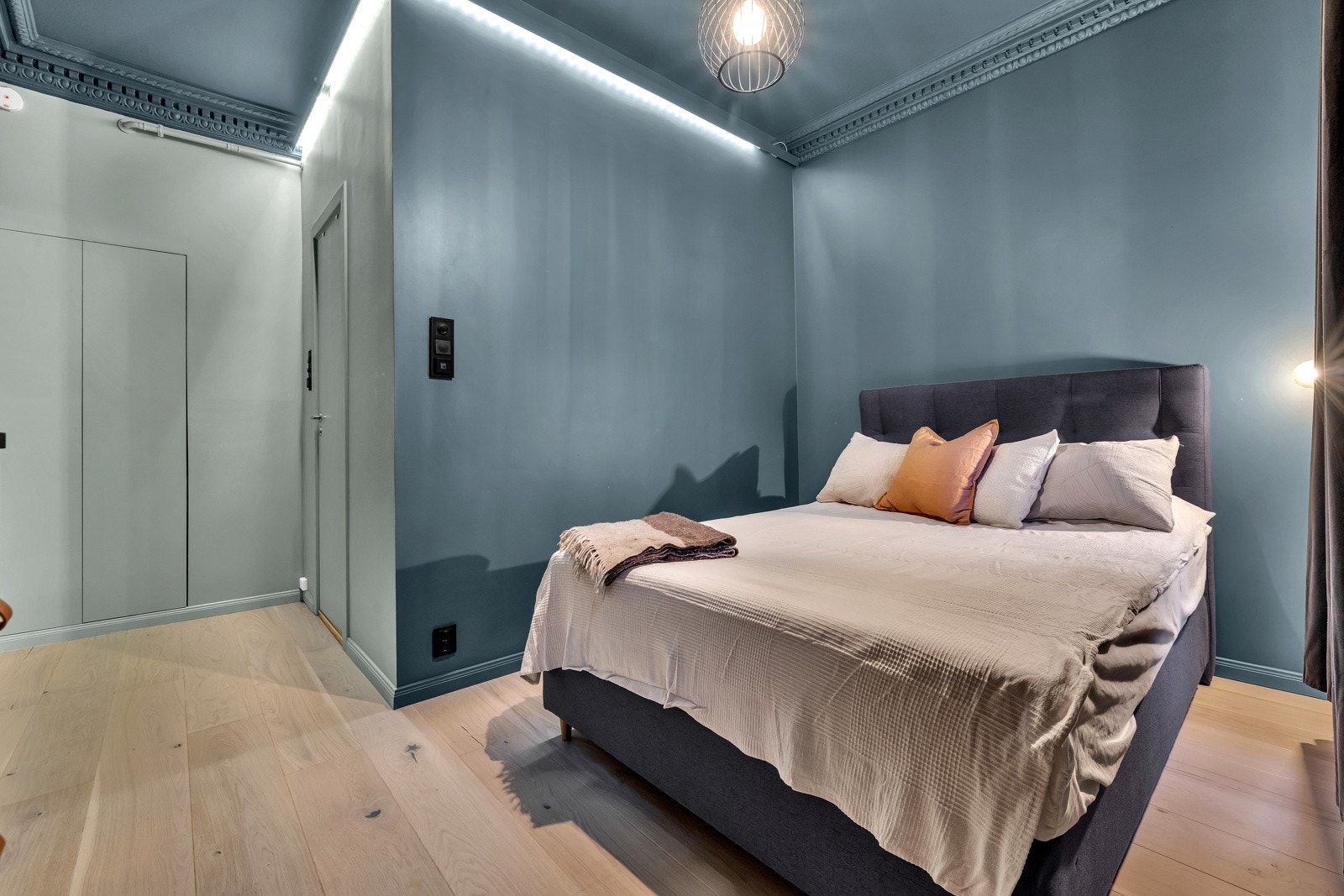 Direkte inngang fra soverom til bad Galleribilde