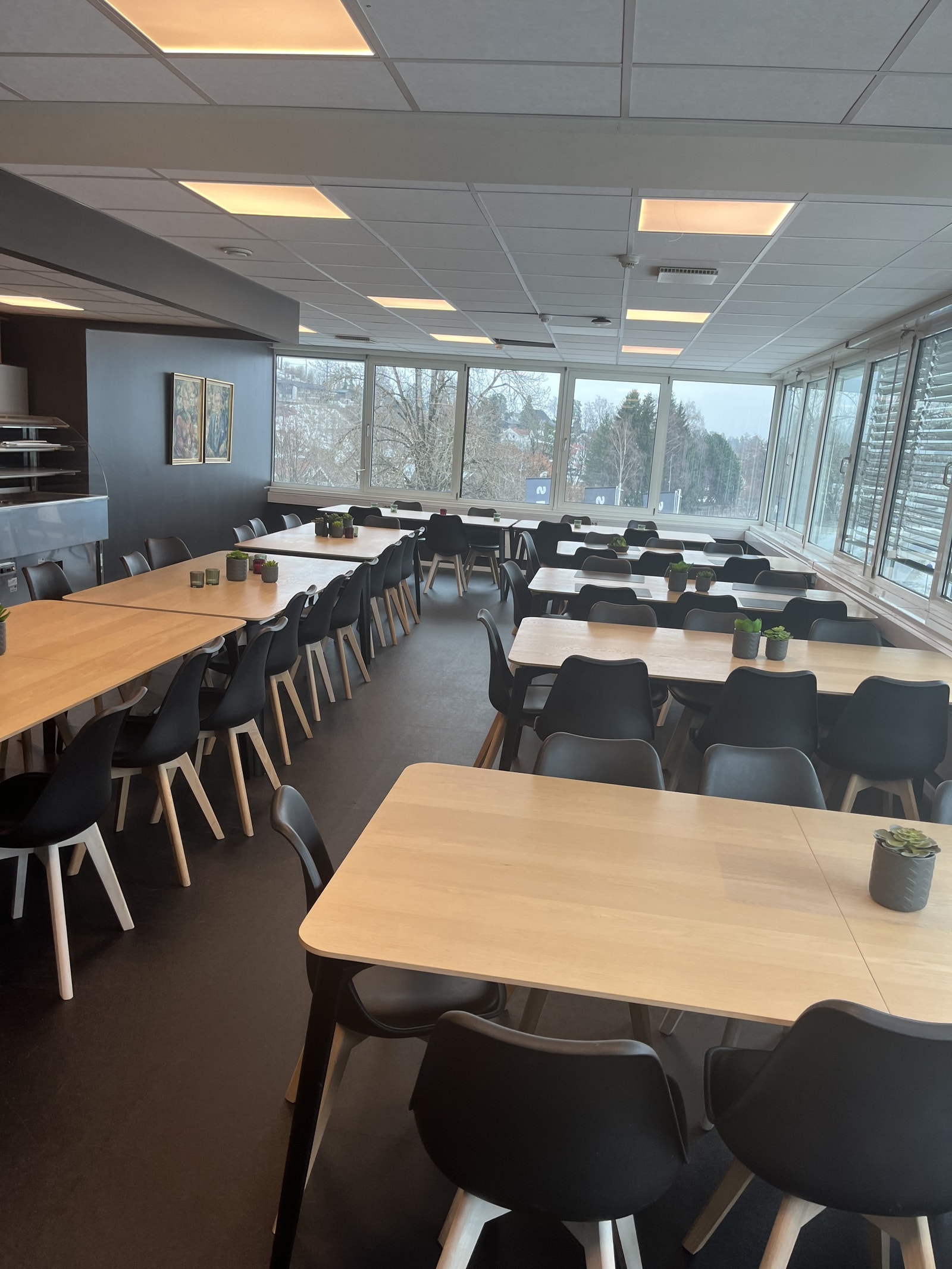 Kantine med alt utstyr ,ca 40 plasser Galleribilde