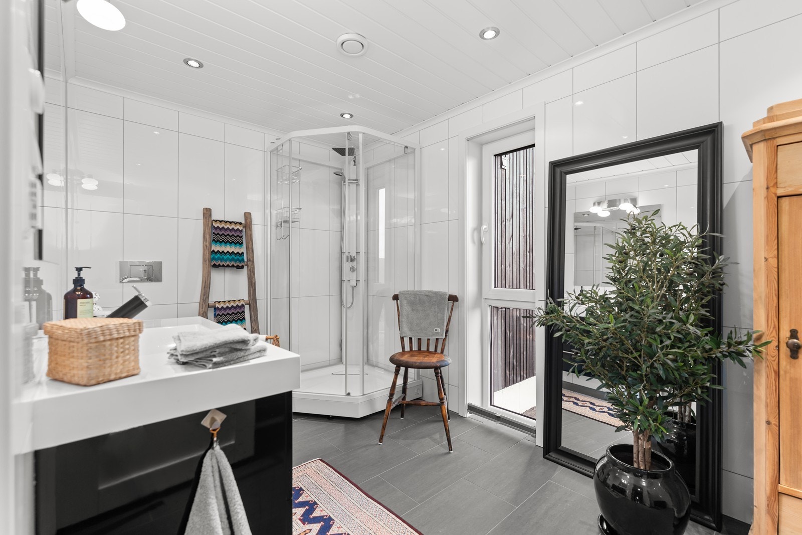 Hovedbadet i 1. etg (1 av 2) Galleribilde