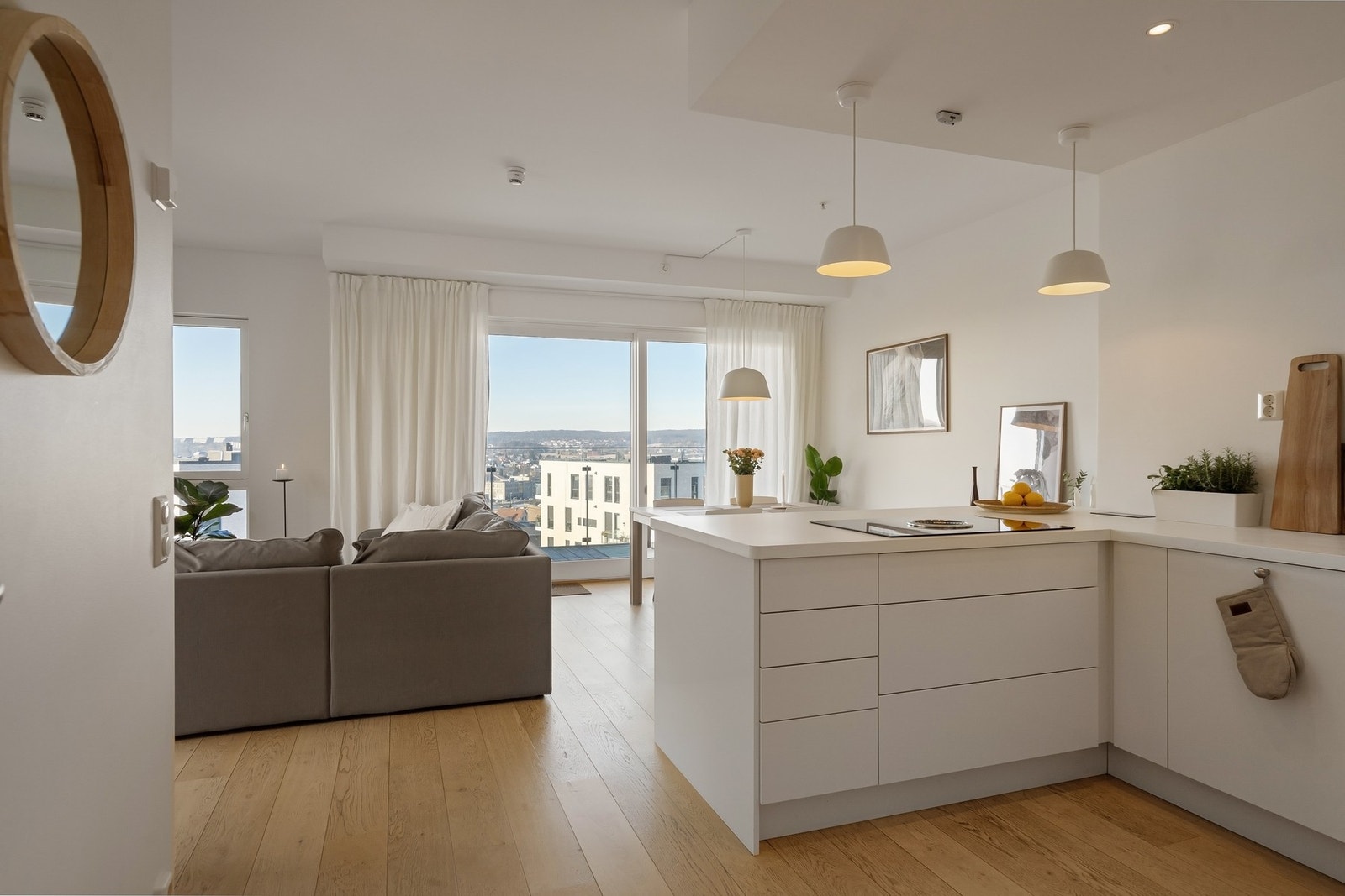 Gode lysforhold og store vindusflater. Galleribilde