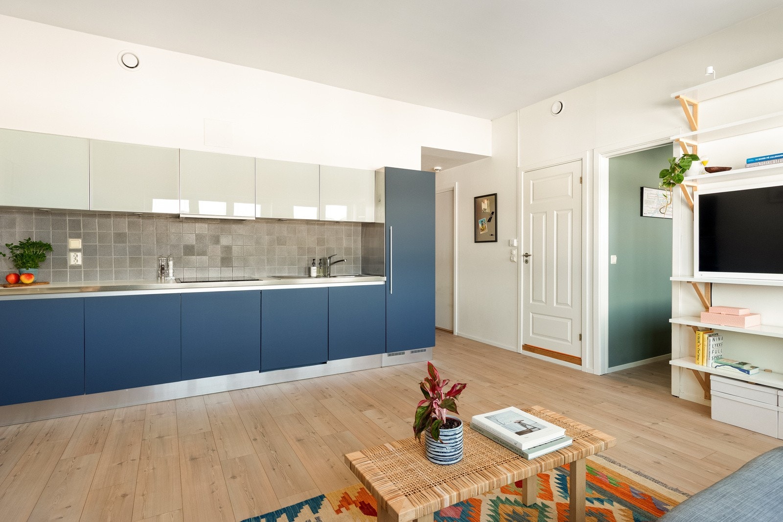 Dette er et fantastisk oppholdsrom som oppleves lyst og luftig. Galleribilde