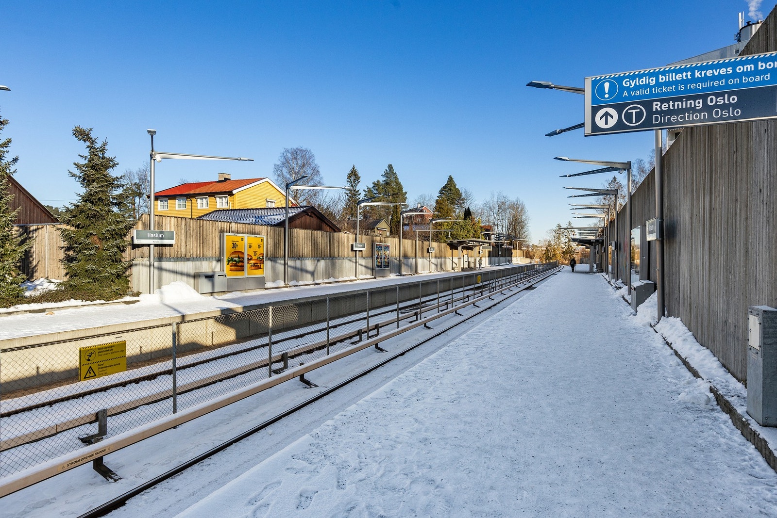 Haslum T-bane stasjon er en kort spasertur unna Galleribilde