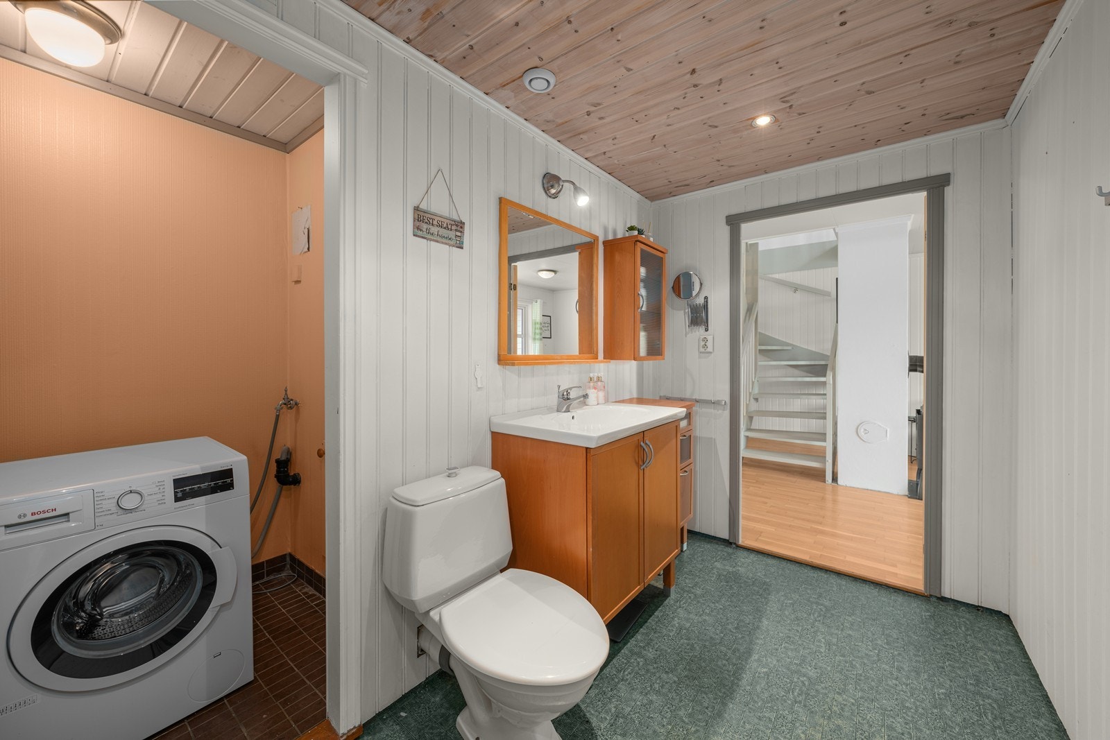 Vaskerom i bakkant av badet Galleribilde