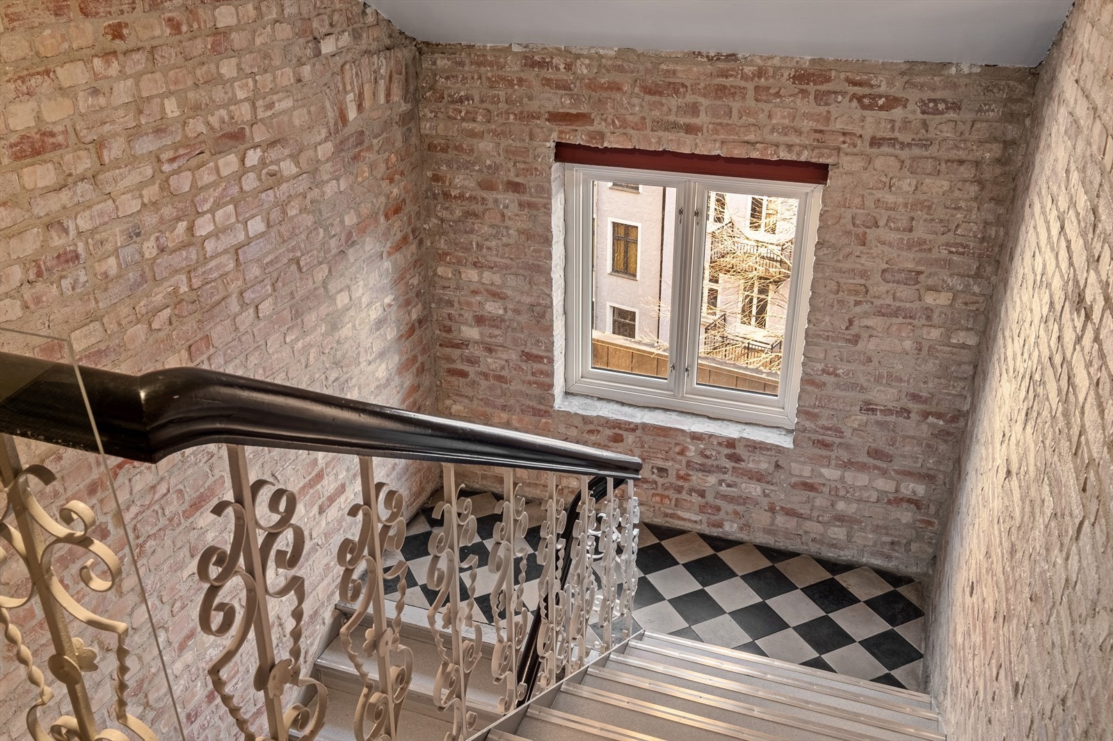 Trappeoppgang. Galleribilde