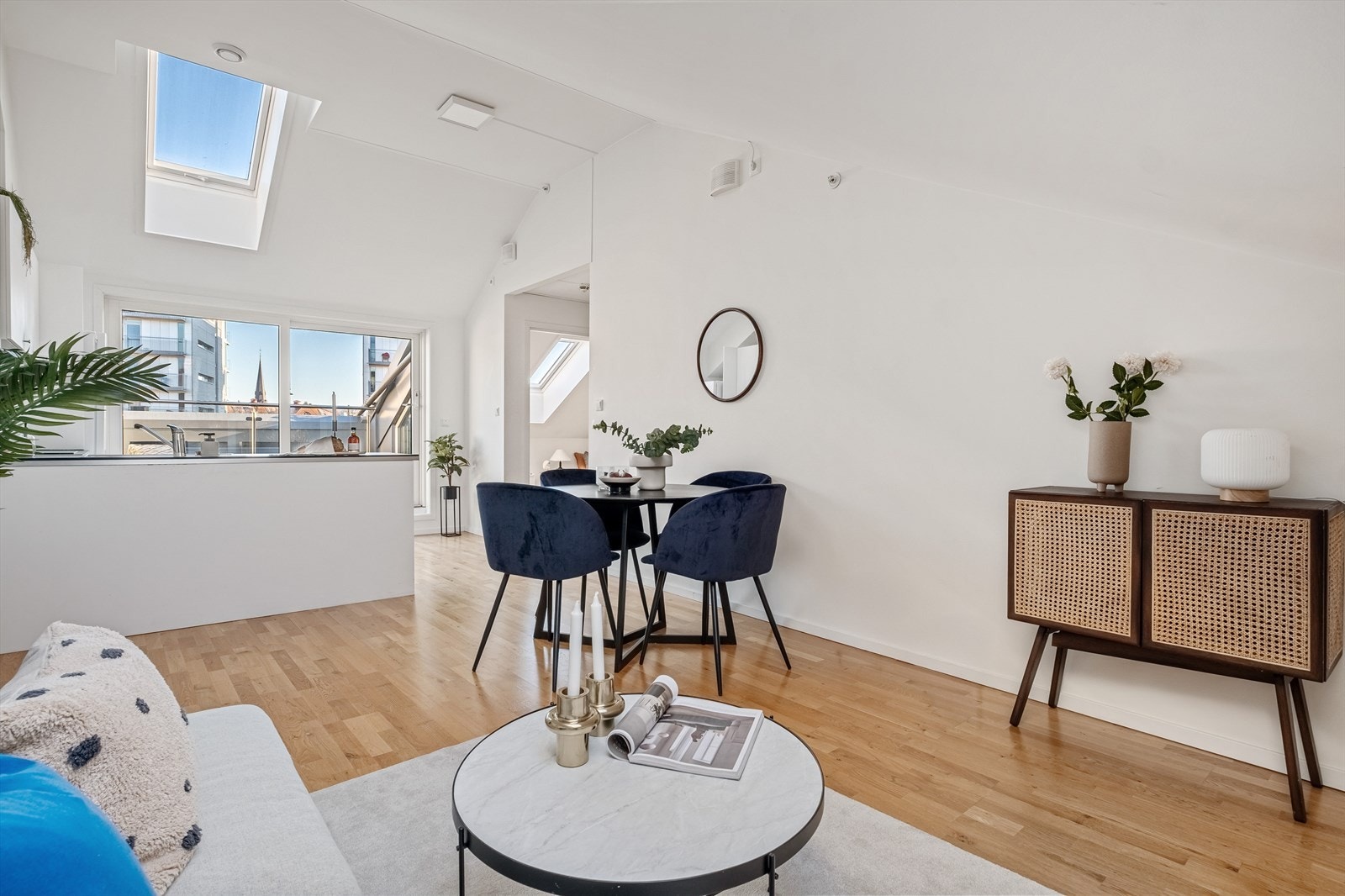 Generøs takhøyde! Galleribilde