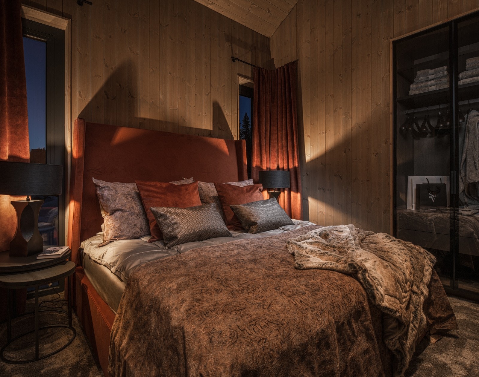 Svartkards(2)-32 Galleribilde