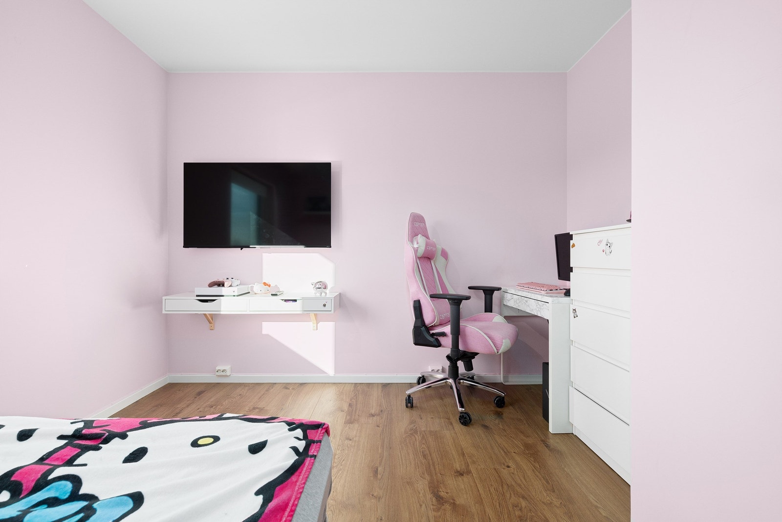 Begge soverom er av gode størrelser - dette som barne-/gjesterom. Galleribilde