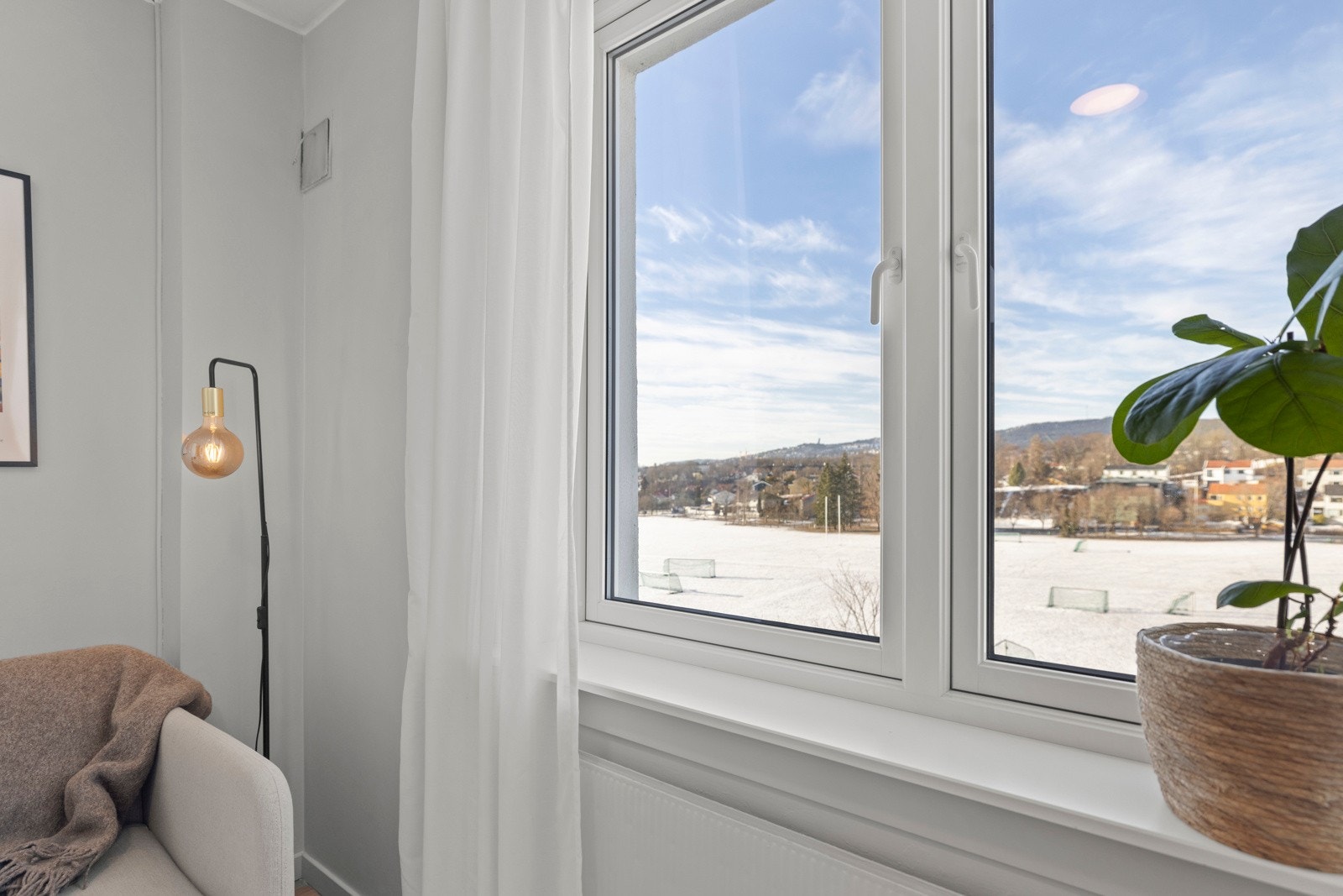 - Fin intern beliggenhet i 5 etasje med flott utsikt mot Voldsløkka - Galleribilde