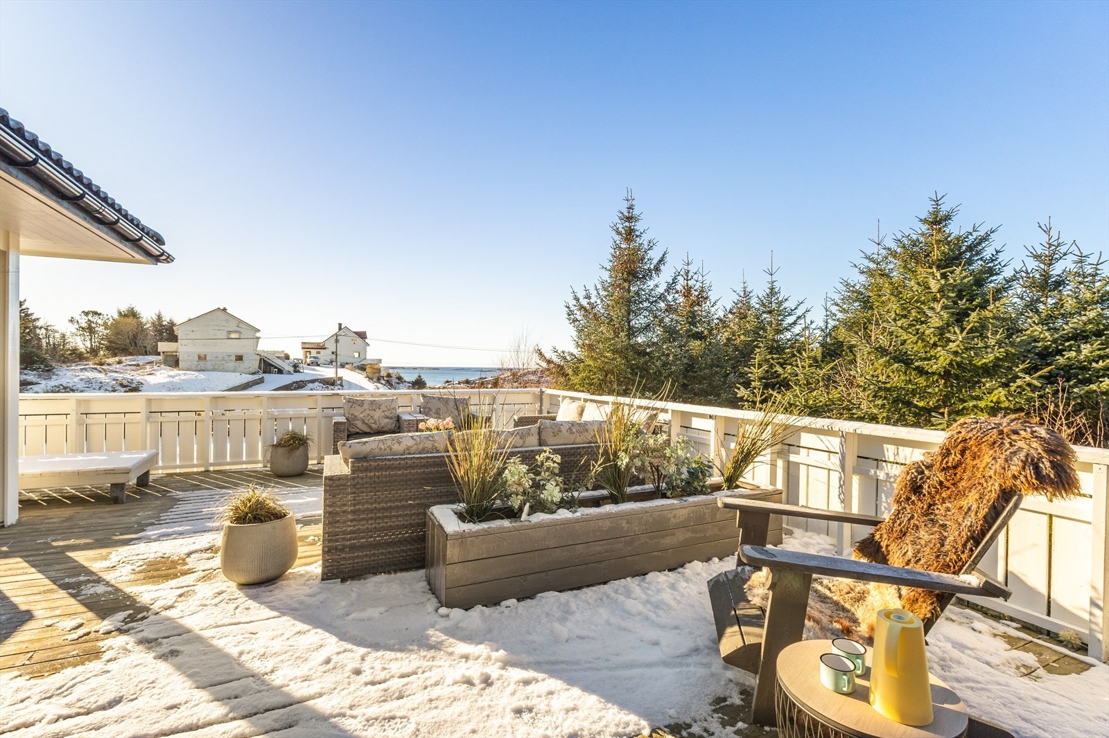 Utsikt mot sjøen Galleribilde