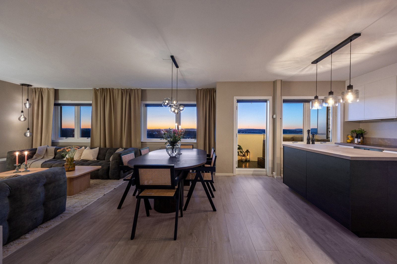 Det er fantastisk utsikt fra leiligheten. Galleribilde