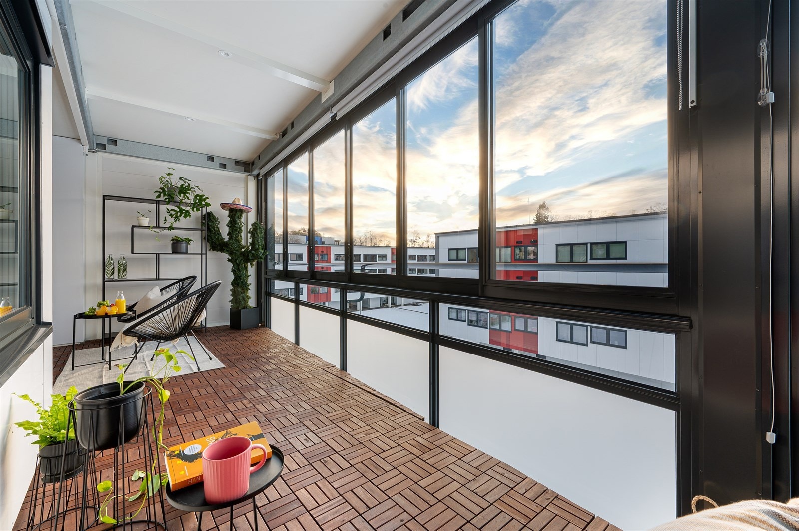 - Merk medfølgende solskjerming - Galleribilde