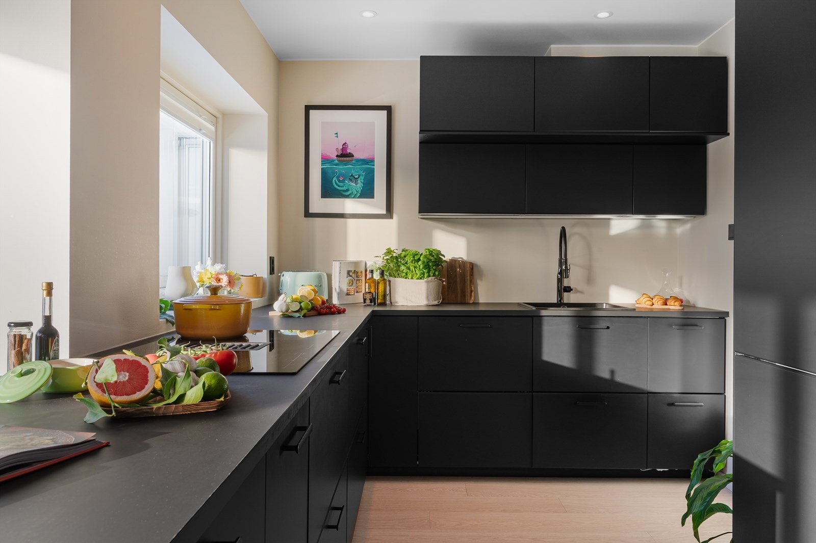 - Et særs lekkert og innbydende kjøkken med et gjennomført uttrykk - Galleribilde