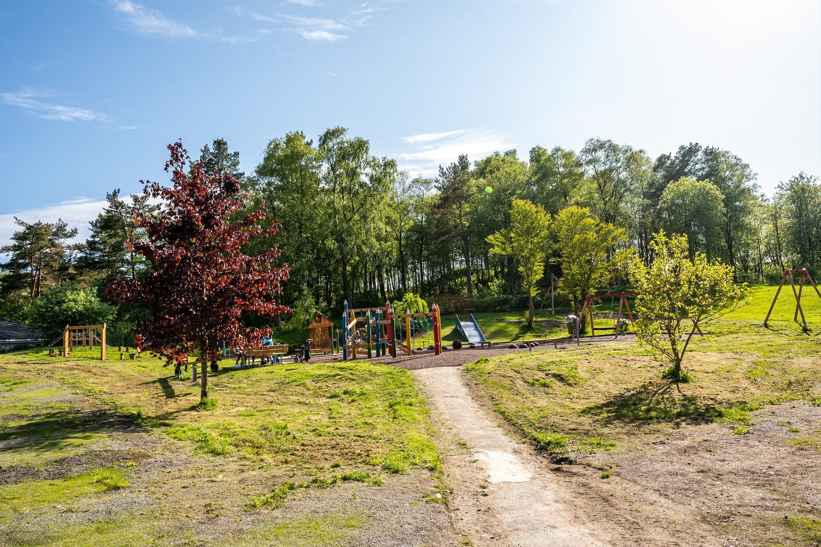 - Felles lekeplass til glede for de små. To lekeplasser er nylig oppusset - Galleribilde
