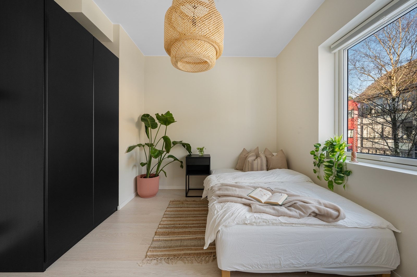 - Passer perfekt som barne- eller gjesterom - Galleribilde