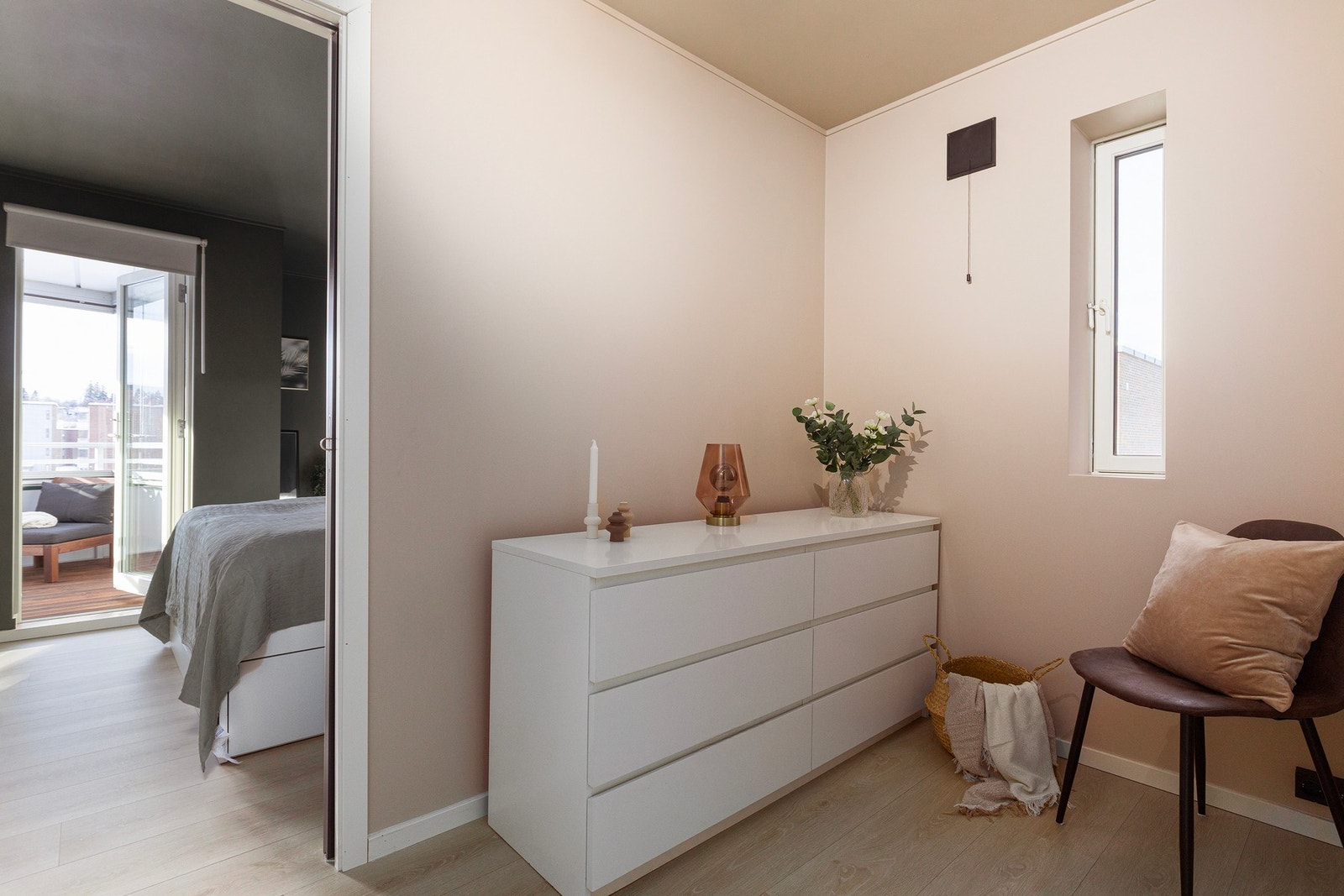 Romslig entré på 7,5m². Galleribilde