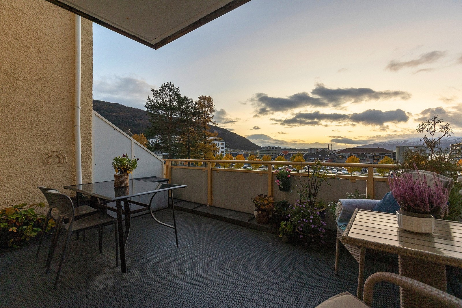 Terrasse. Galleribilde