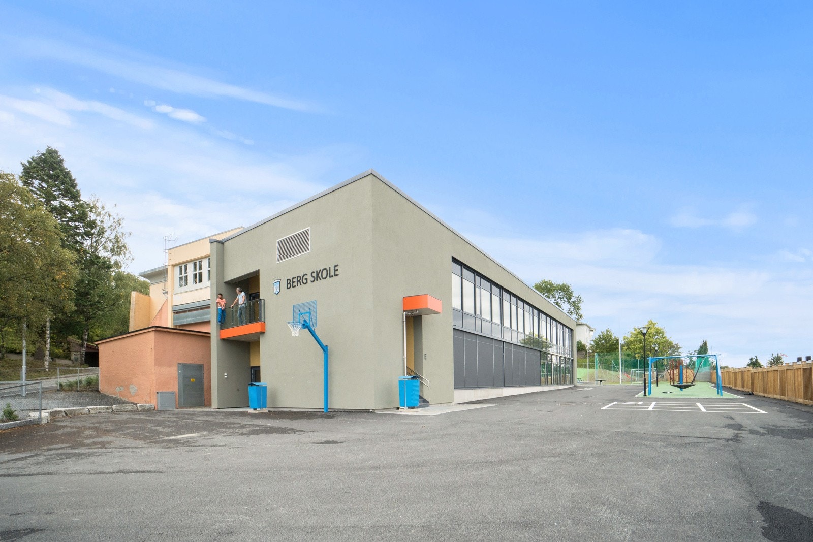 Berg barneskole ligger kun 400 meter fra boligen. Galleribilde