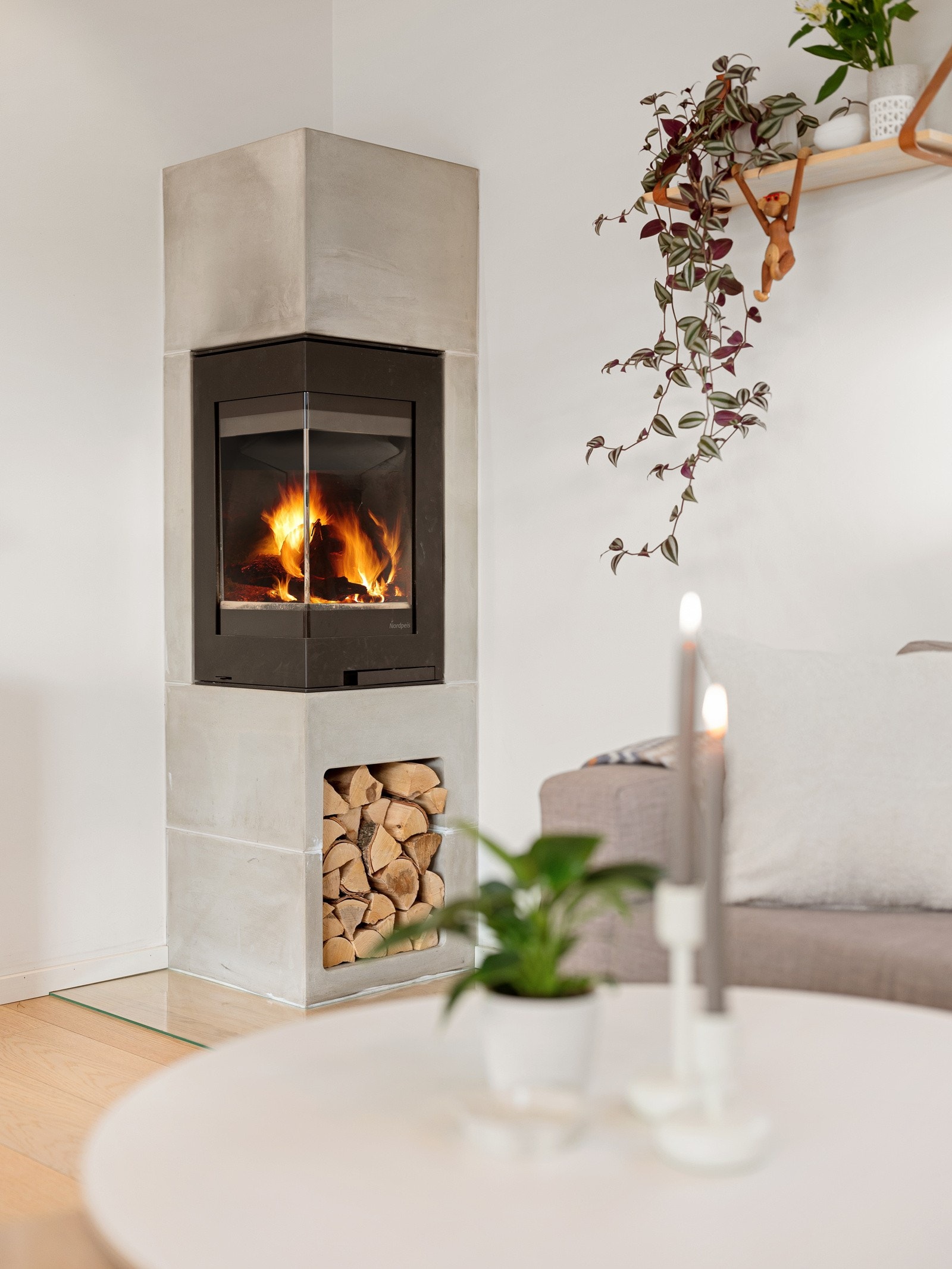 Den lekre vedovnen er en effektiv varmekilde på kalde årstider. Galleribilde