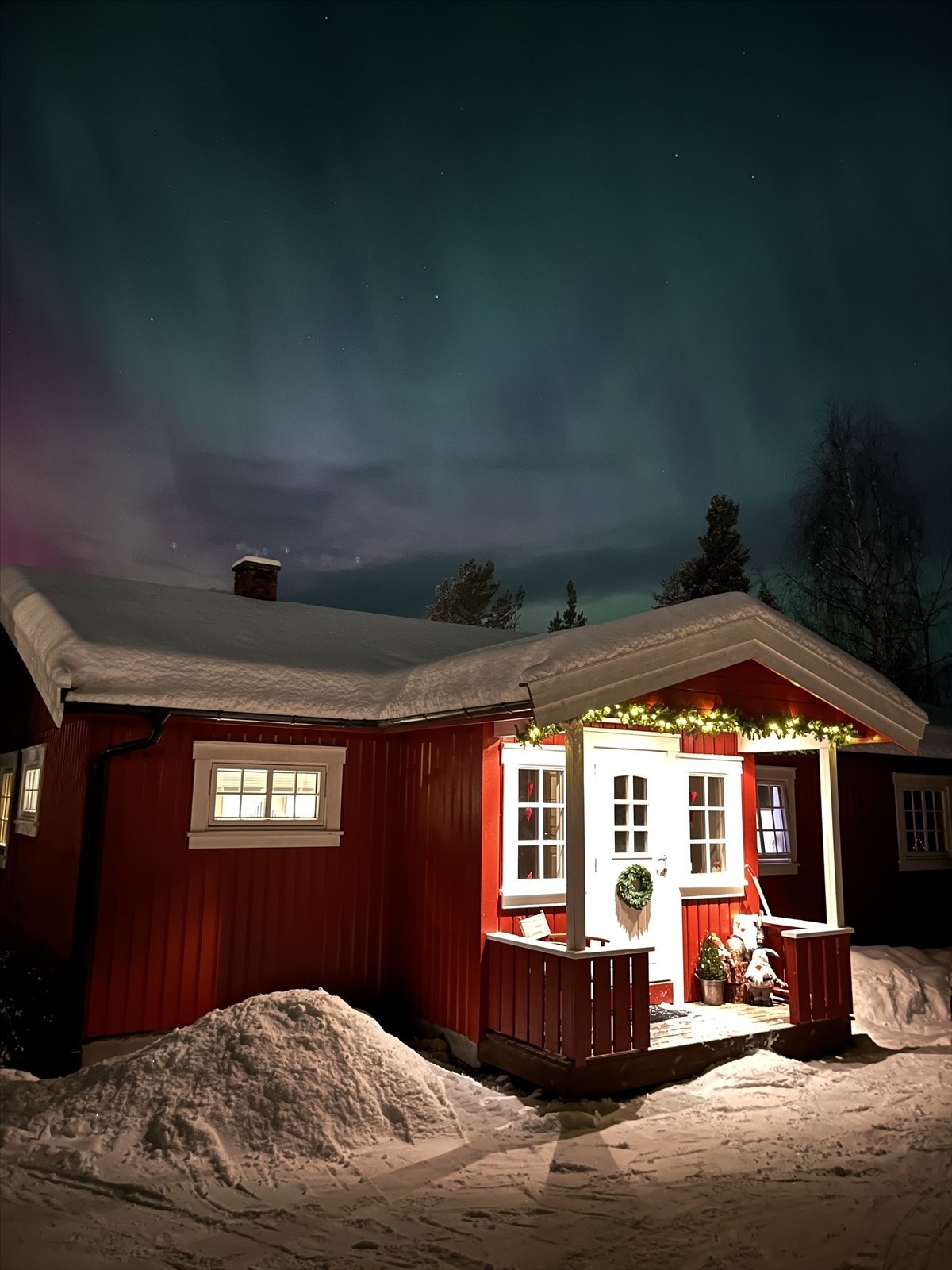 Nordlys over eiendommen (selgers eget bilde). Galleribilde