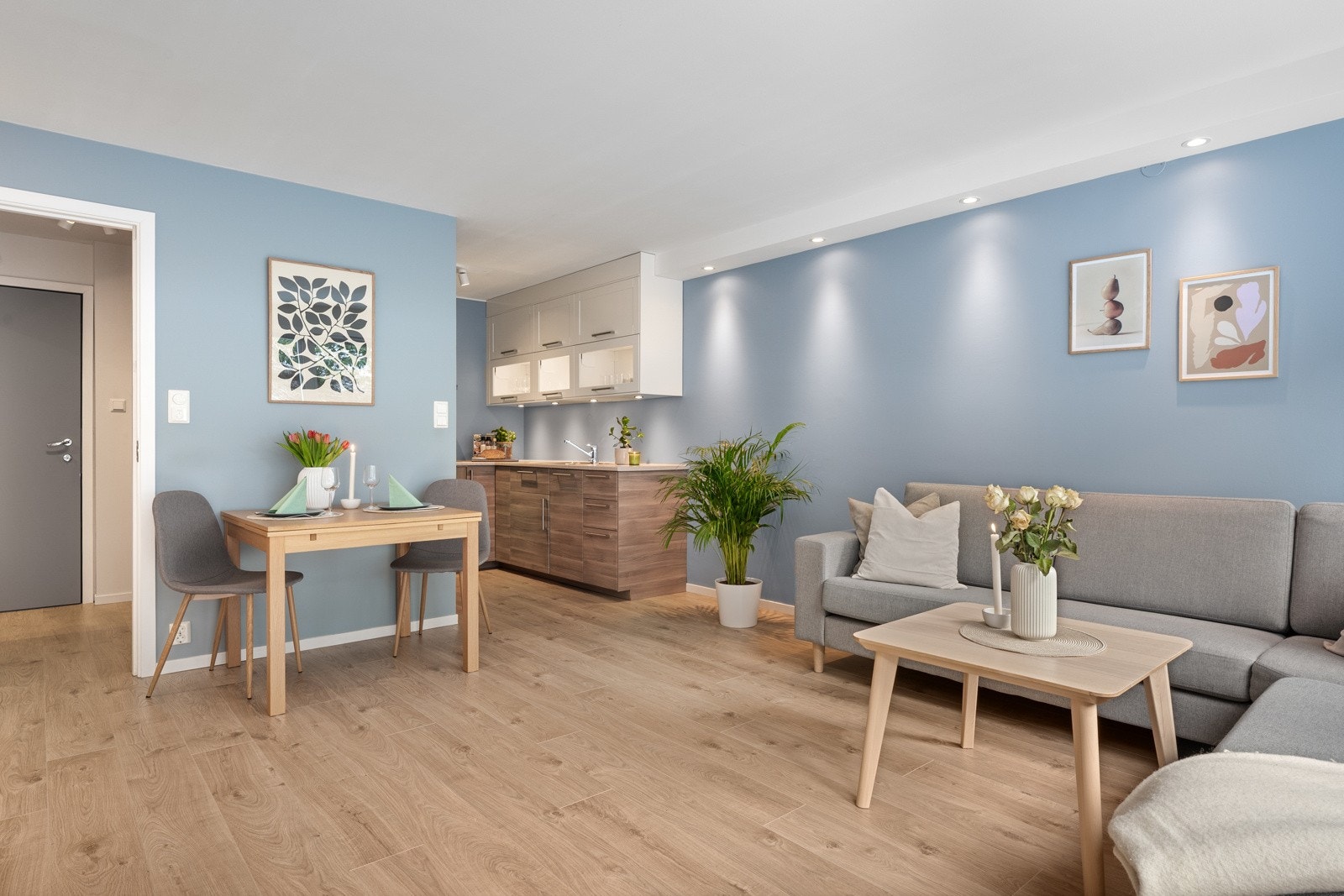 Velkommen til Frydenbølien 16, presentert av Mona Larsen ved Privatmegleren Syd. Galleribilde