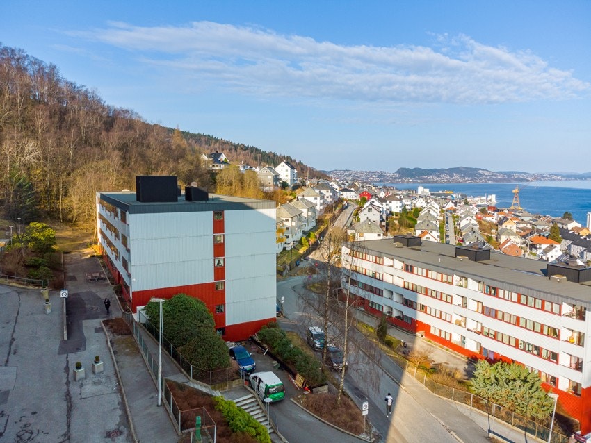 Leiligheten har en sentrumsnær og populær beliggenhet i et veletablert boligområde på Gyldenpris. Galleribilde