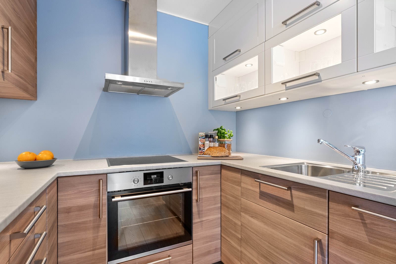 Avtrekk via kjøkkenventilator. Galleribilde