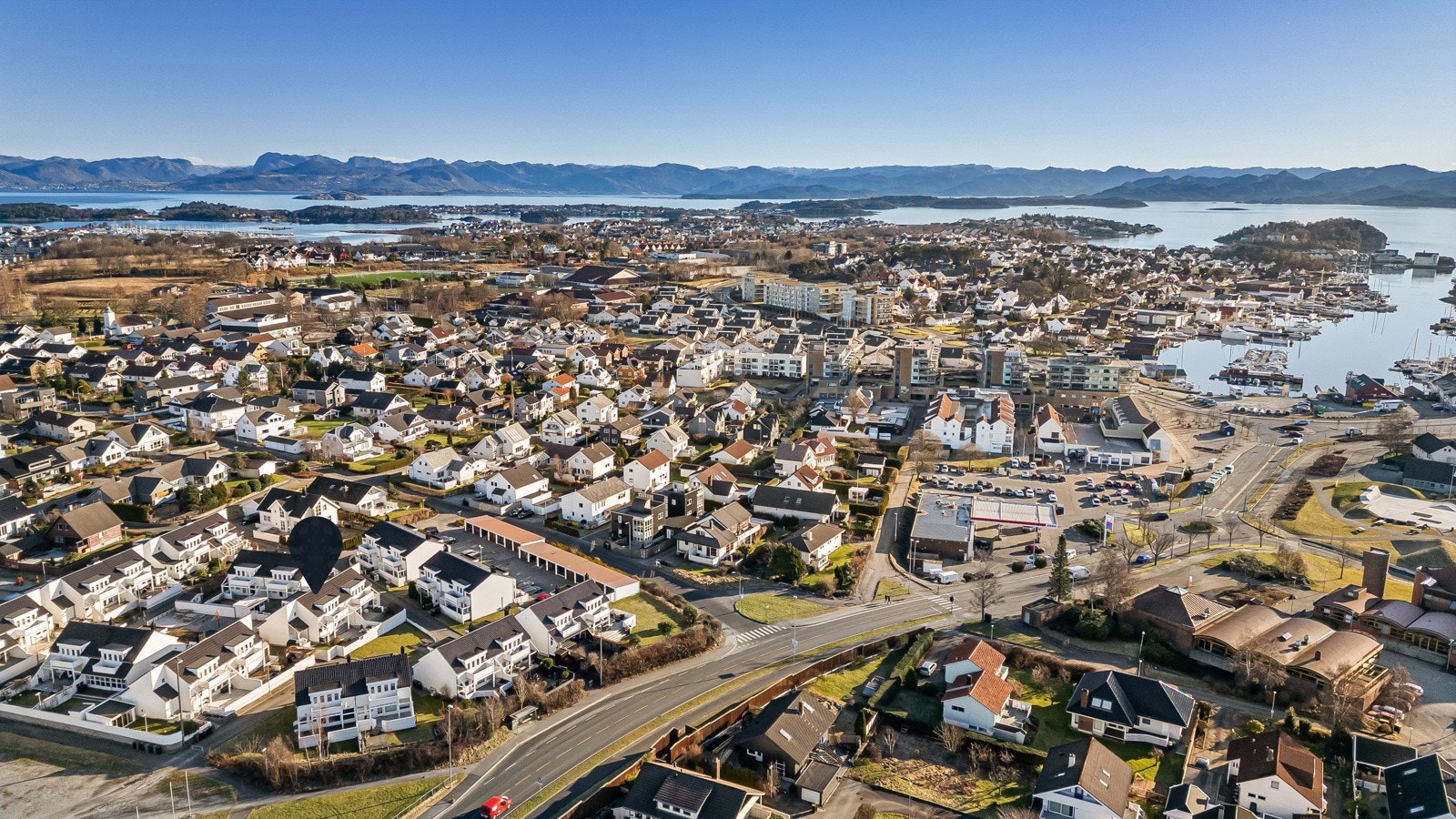 Fra boligen har du kort vei til vakre naturområder, samt enkel tilgang til Stavanger sentrum Galleribilde