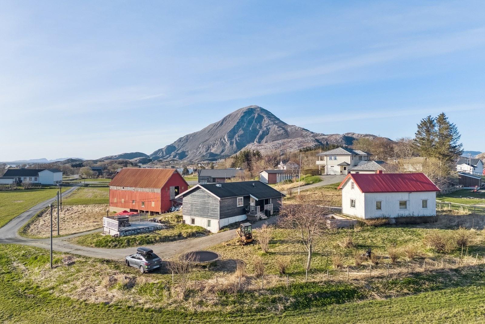 Rett mot eiendommen. Galleribilde