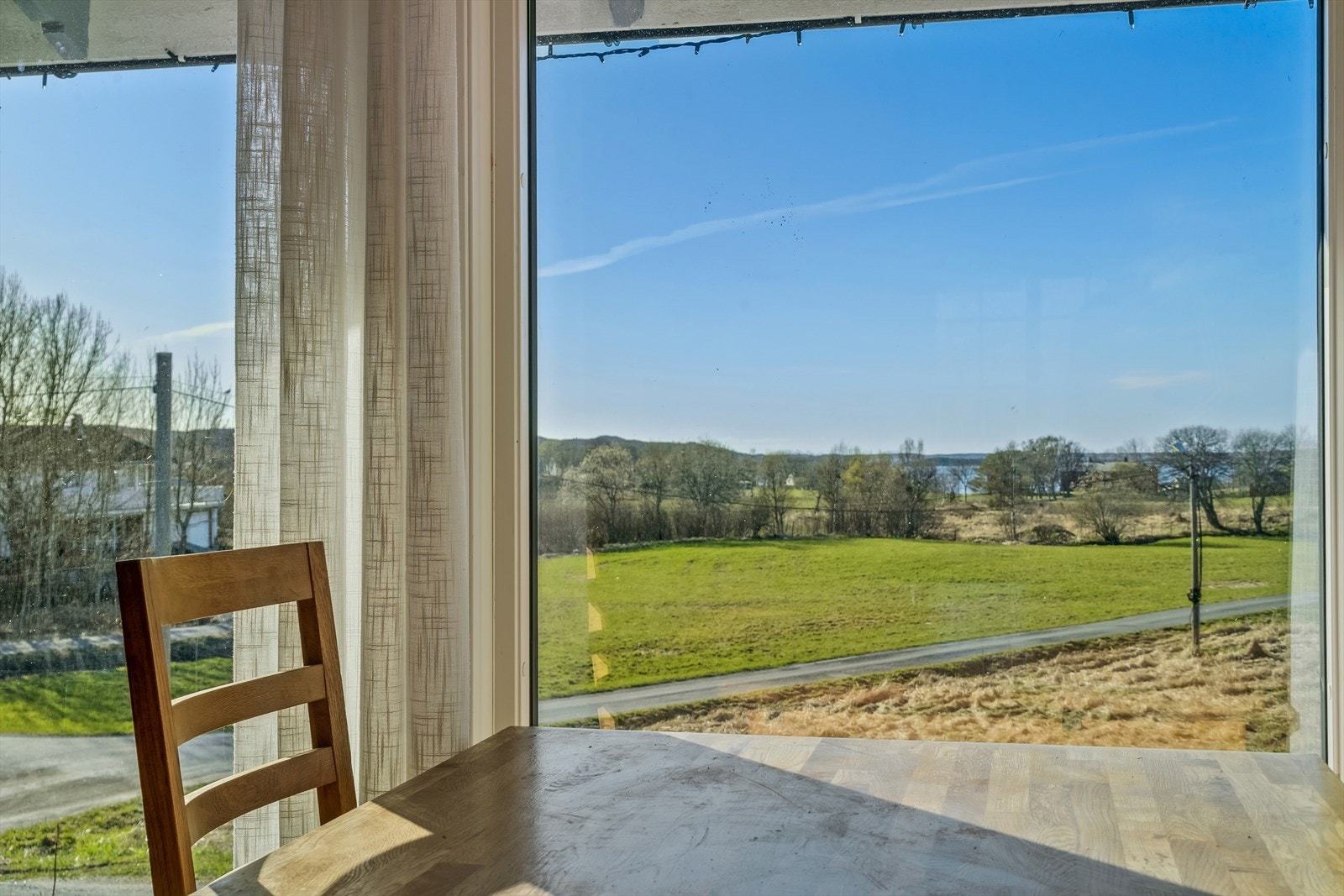 Utsikt og stue fra Klubben 14. Galleribilde