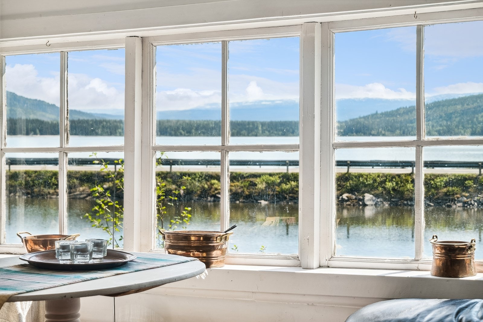 Utsikt og stue. Galleribilde