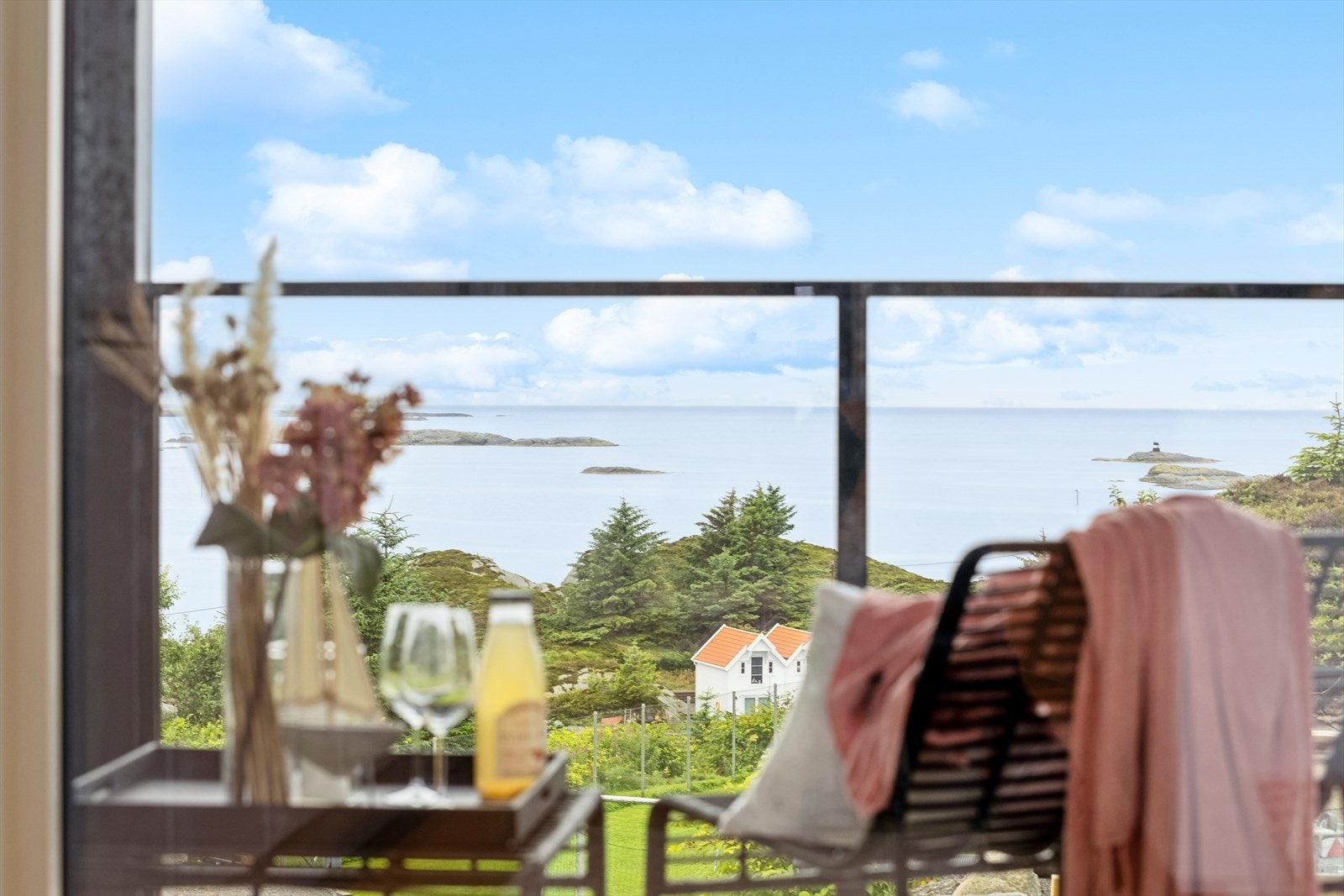 Fra leiligheten kan man beundre naturrike omgivelser. Galleribilde