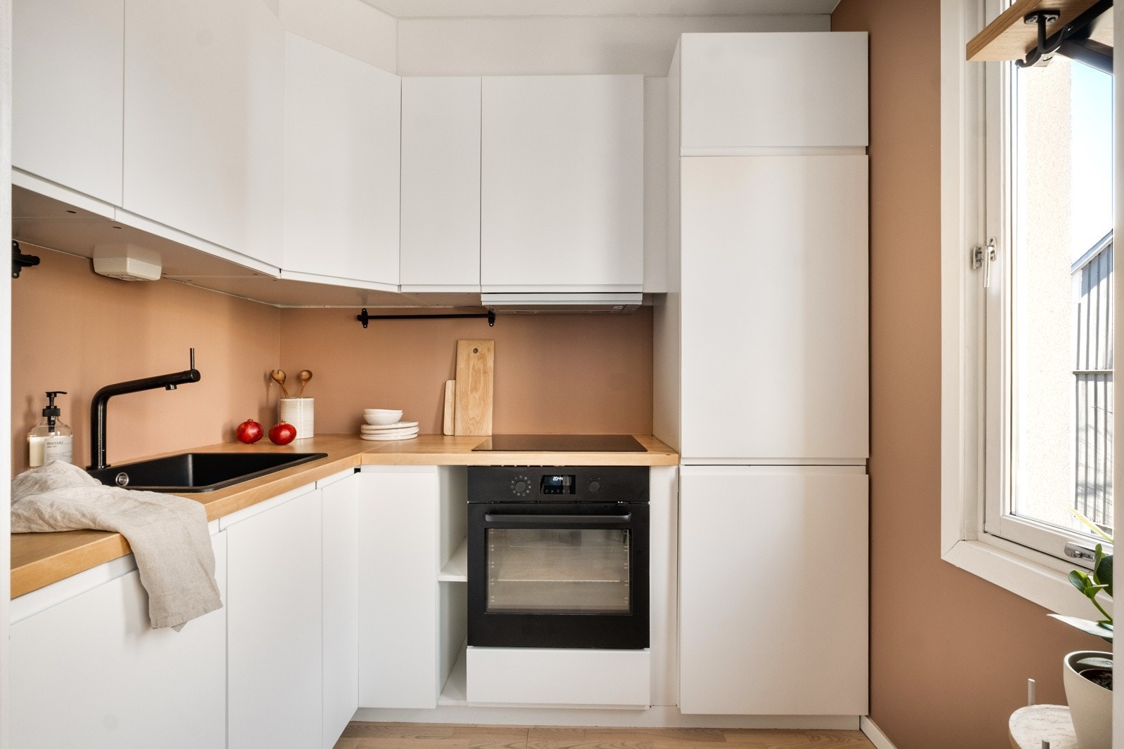 Kjøkkenet har innredning fra Ikea og ble mmontert i 2020. Galleribilde