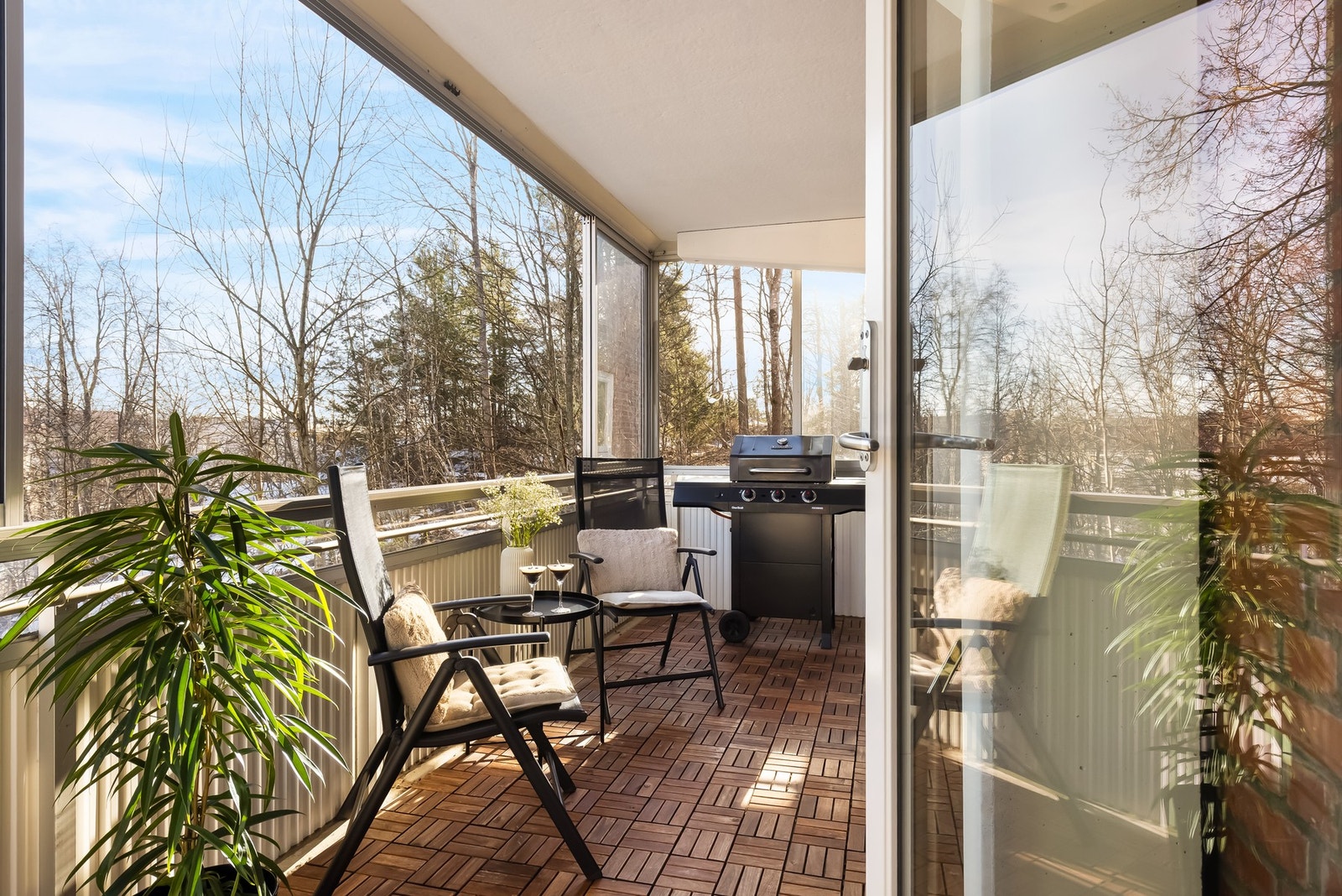 Cecilia Johansen Mailehn Øverås ønsker velkommen til Radarveien 86! Galleribilde