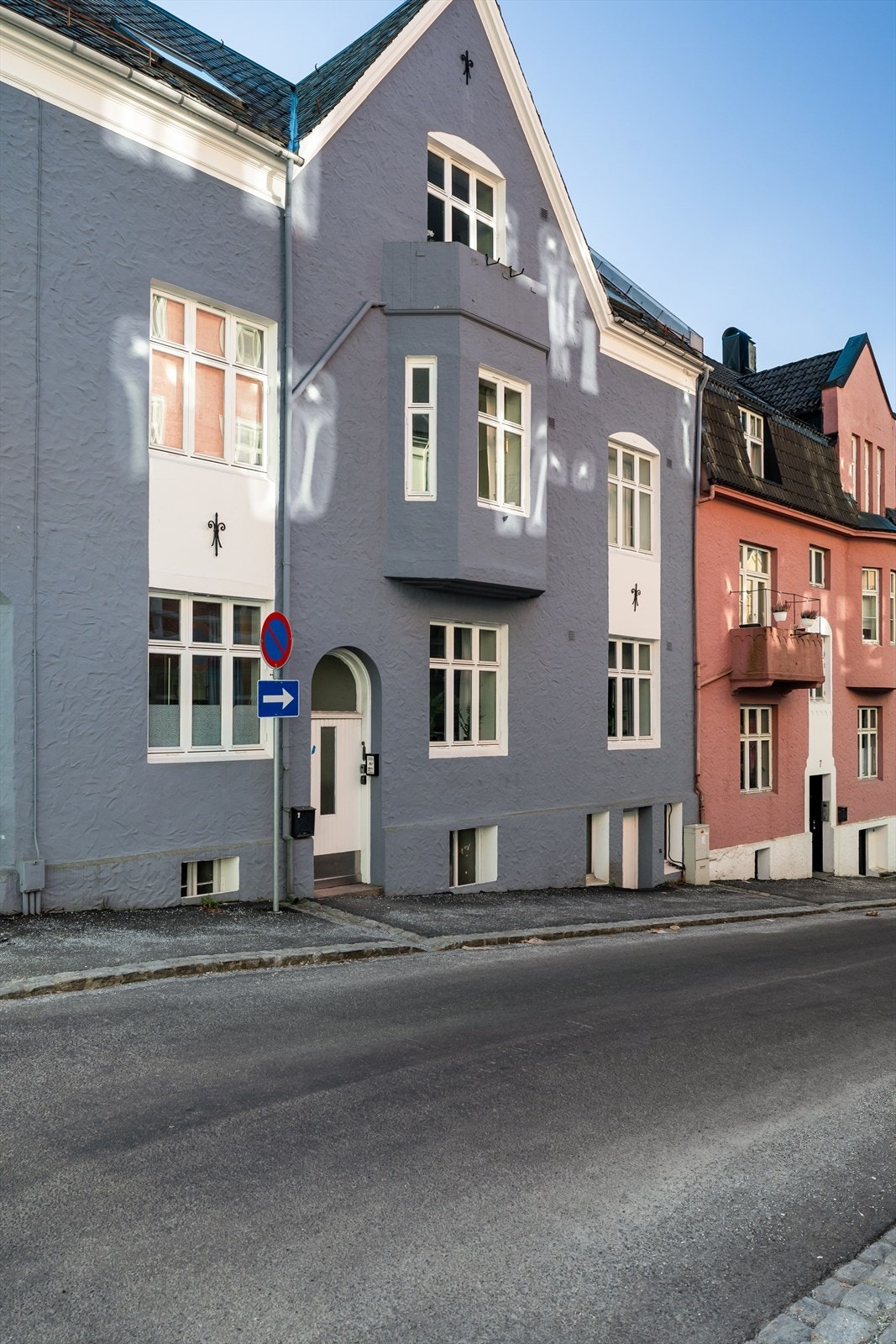 Her bor man kun "et steinkast" unna alle tenkelige fasiliteter og servicetilbud. Galleribilde