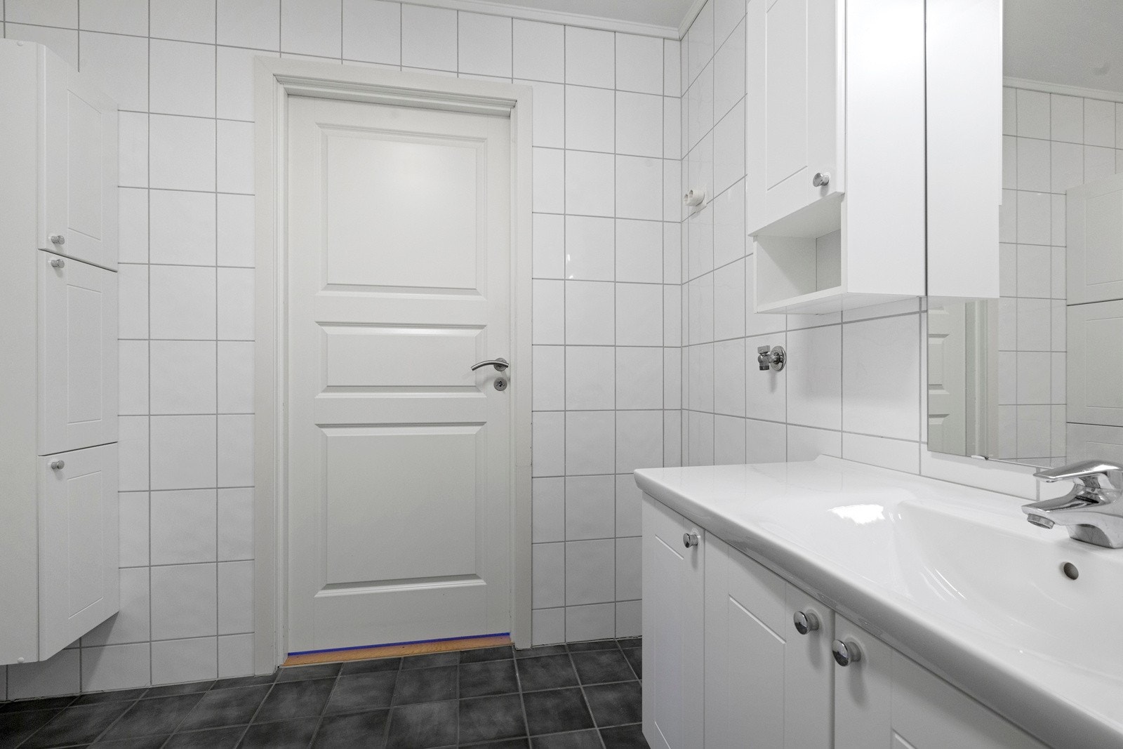 Opplegg til vaskemaskin på badet Galleribilde