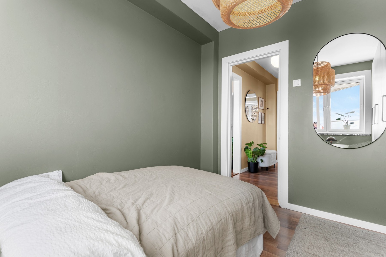 Rommet passer perfekt som barne- gjesterom eller kontor, alt etter behov. Galleribilde