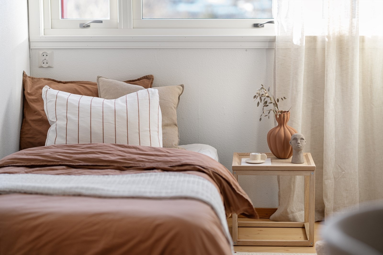 Soverommene er på 12,1m², 6m², 8,8m²og 7m² Galleribilde