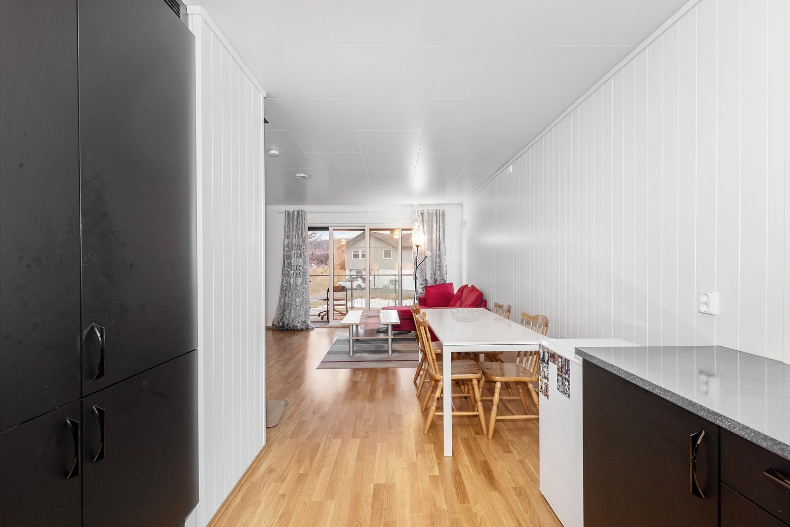 Kjøkken på 6,5 kvm - God plass til spisebord i tilknytning til kjøkken. Galleribilde