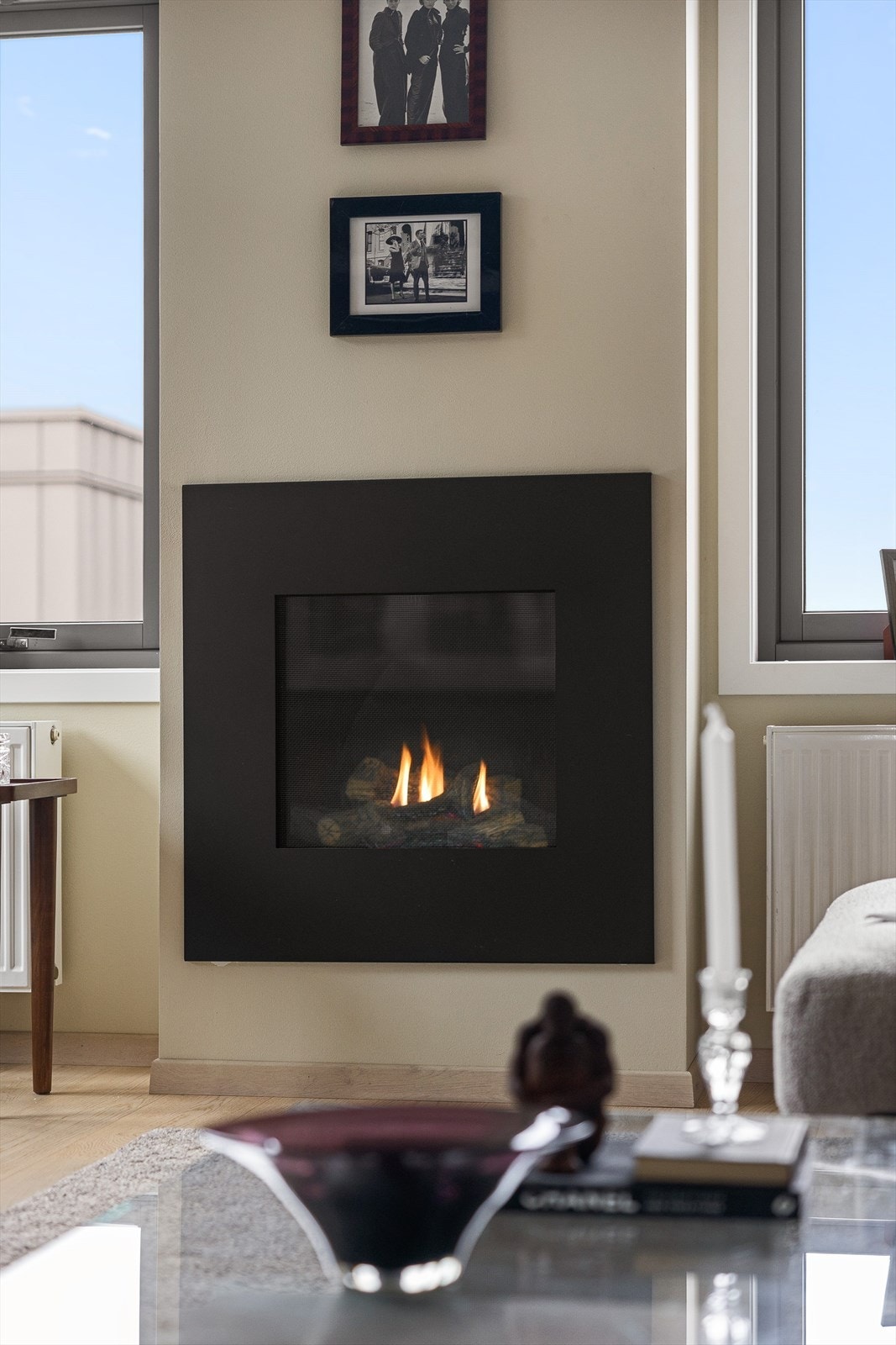 Det er montert gasspeis i stuen. Galleribilde