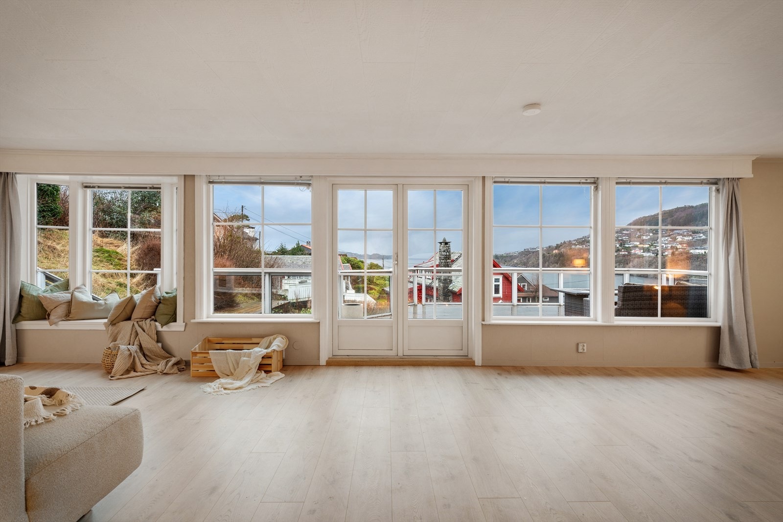 - Boligen har et BRA-i på 162m² fordelt over 3 plan - Galleribilde