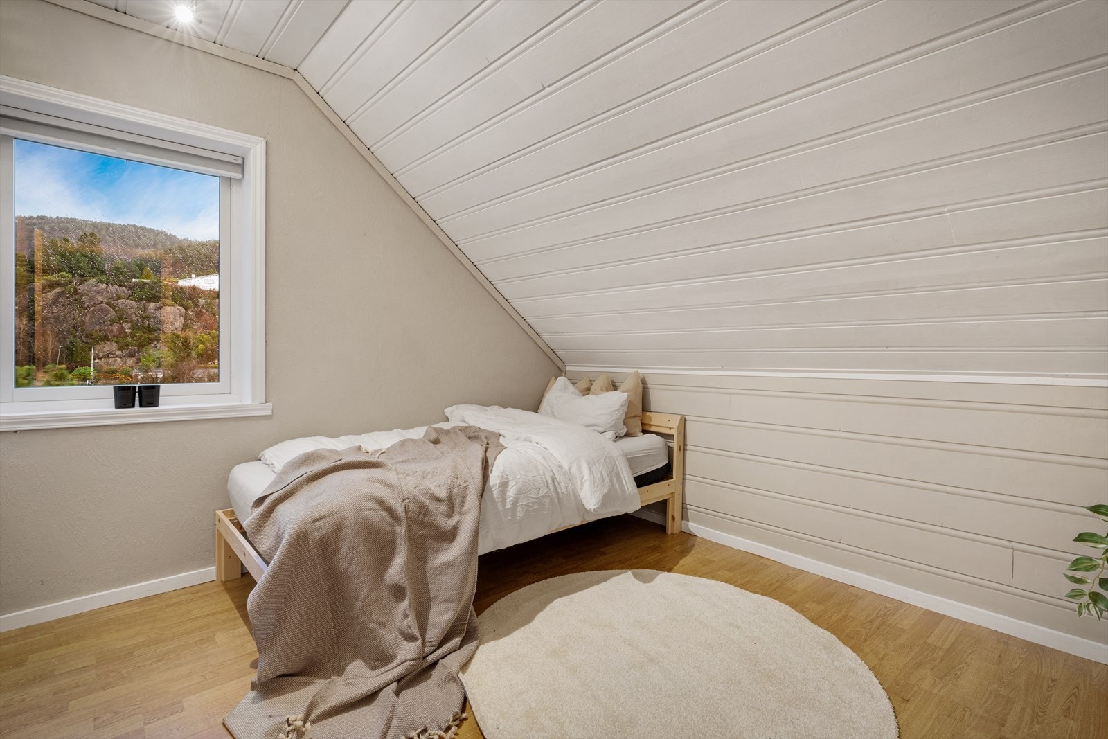 - Soverom 3 måler 6,3m² - Galleribilde