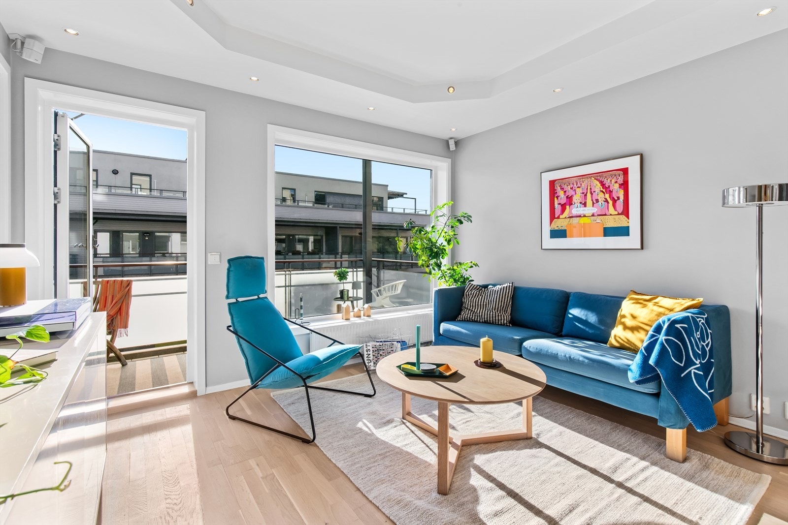 Pilestredet Park er en luftig 2-roms med store vinduer og flotte lysforhold. Galleribilde