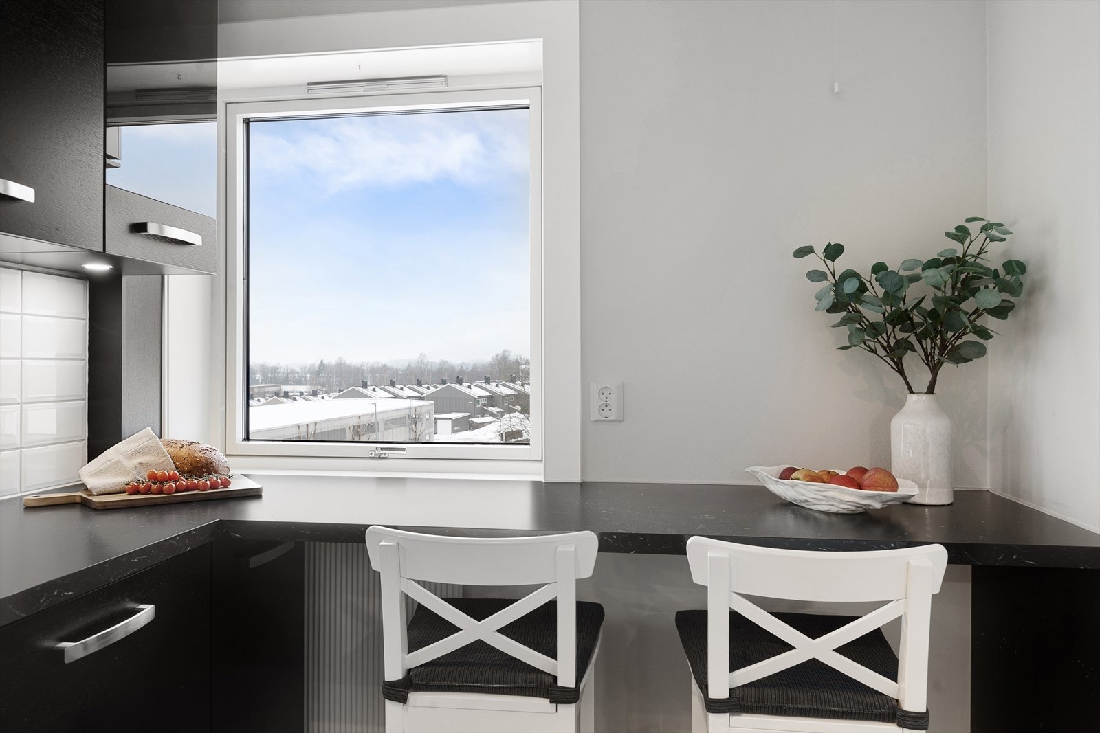 Praktisk barløsning med sitteplass for to Galleribilde