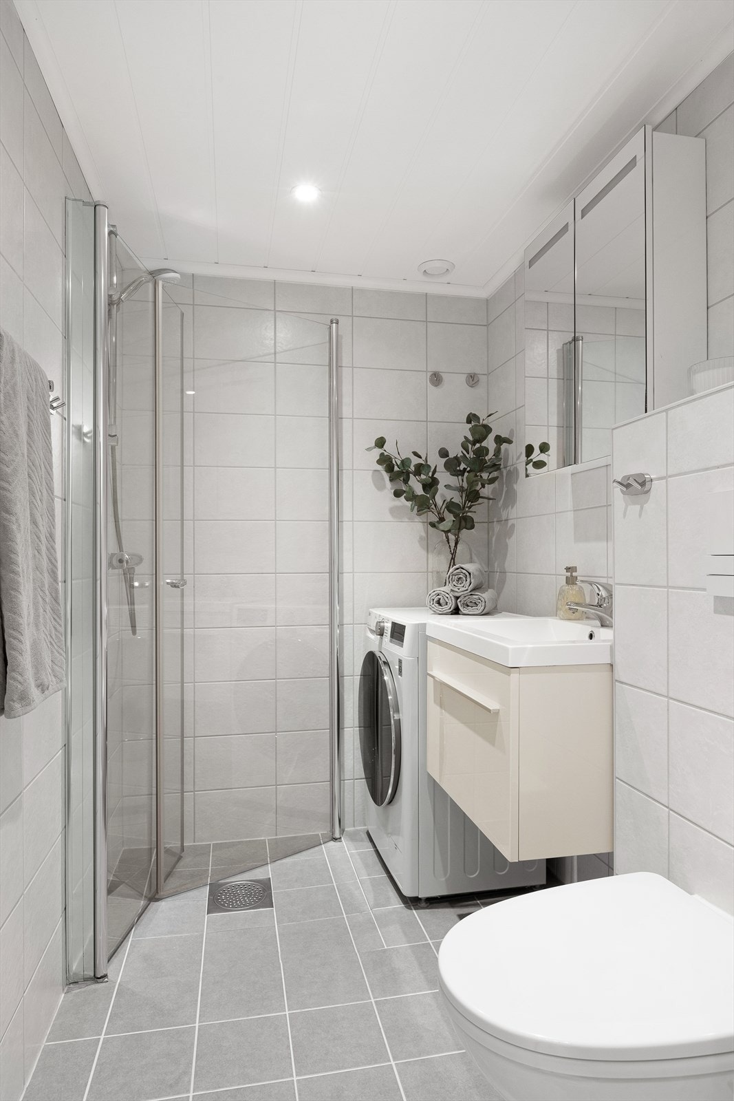 Pent flislagt bad pusset opp i regi av borettslaget i 2013 Galleribilde