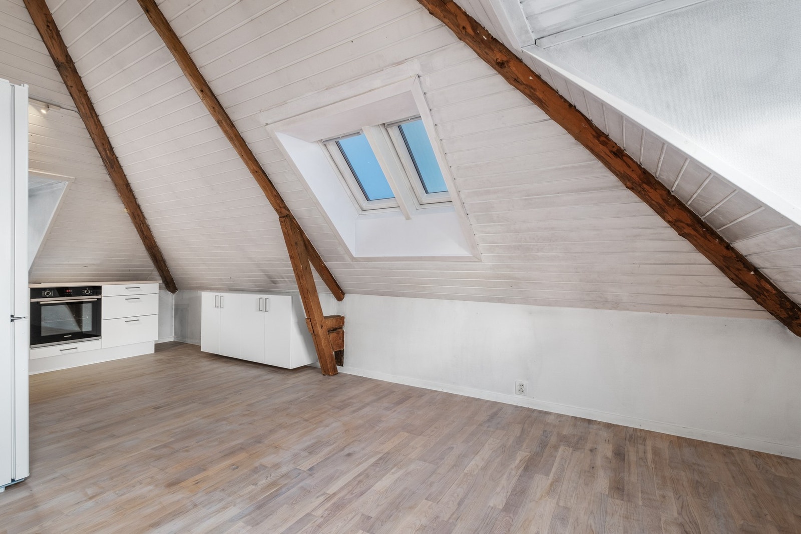 Det er elektrisk oppvarming i leiligheten. Galleribilde