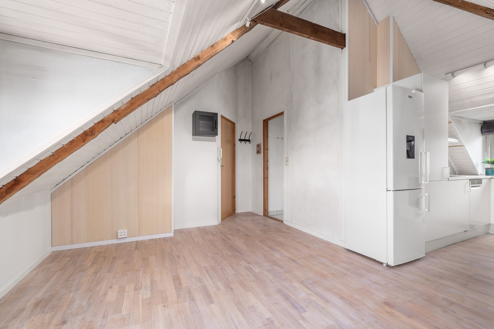 Leiligheten er på 35m² og ligger i
byggets loftsetasje. Galleribilde