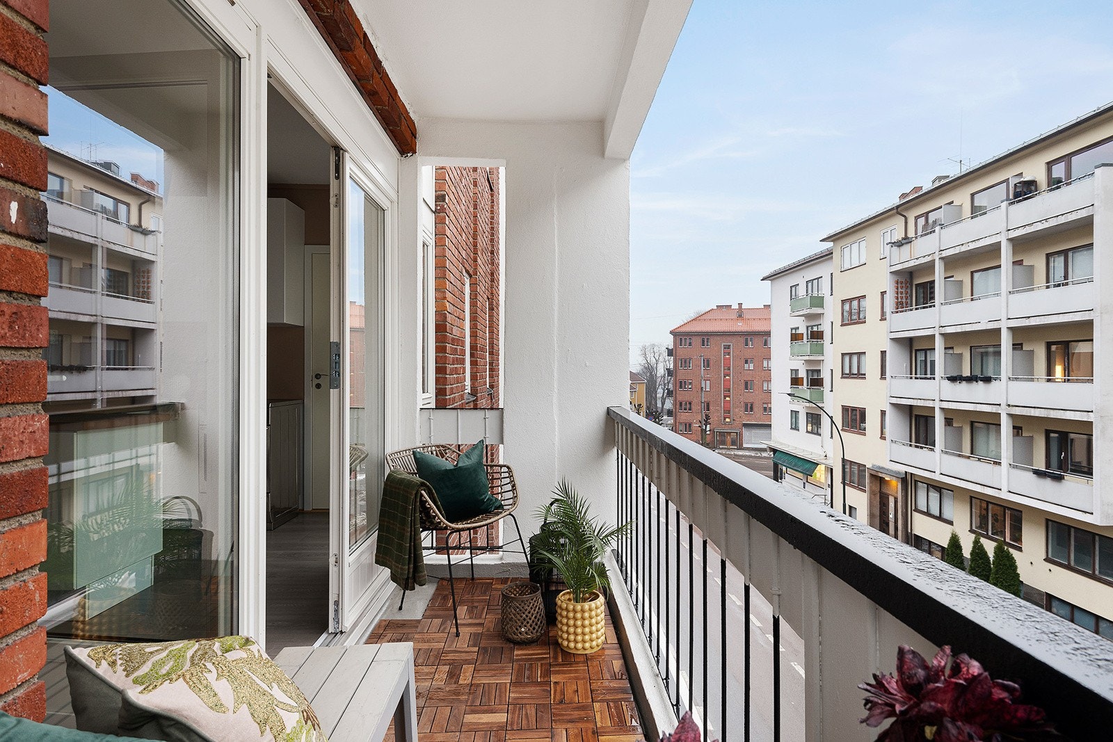 Lun overbygd balkong Galleribilde