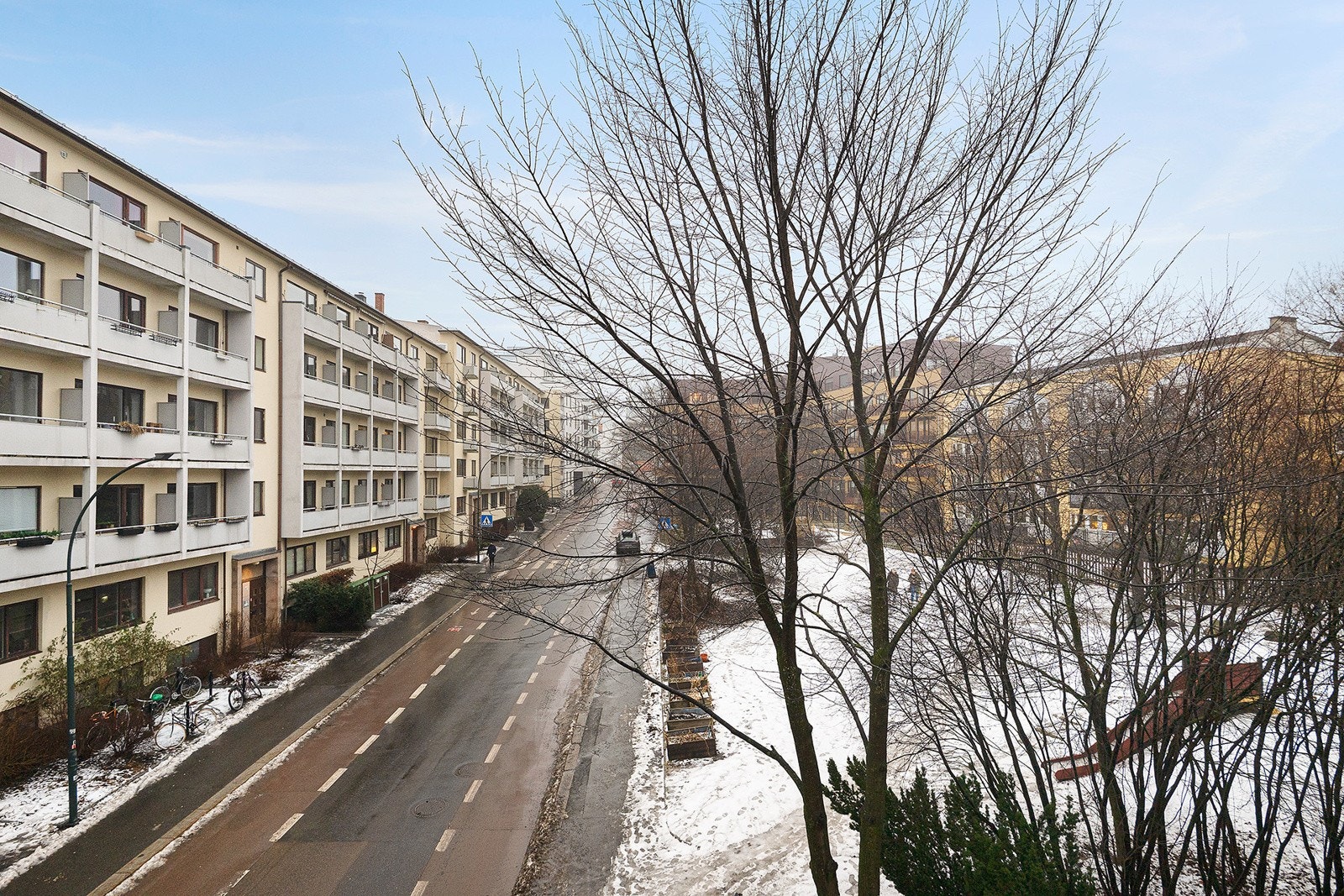 Utsikt fra balkong Galleribilde