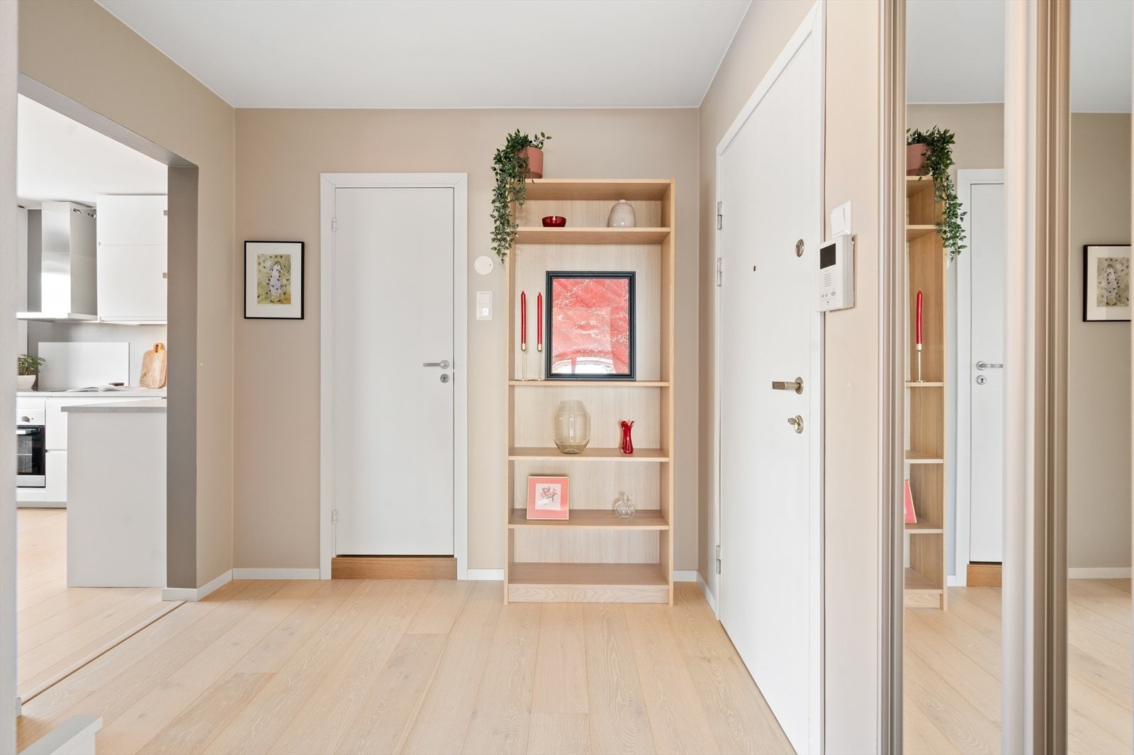 Entreèn gir et godt førsteinntrykk, som får deg til å føle deg hjemme fra første stund. Galleribilde