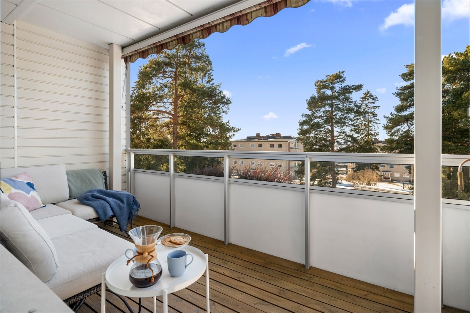 God plass til ønsket utemøblement. Galleribilde